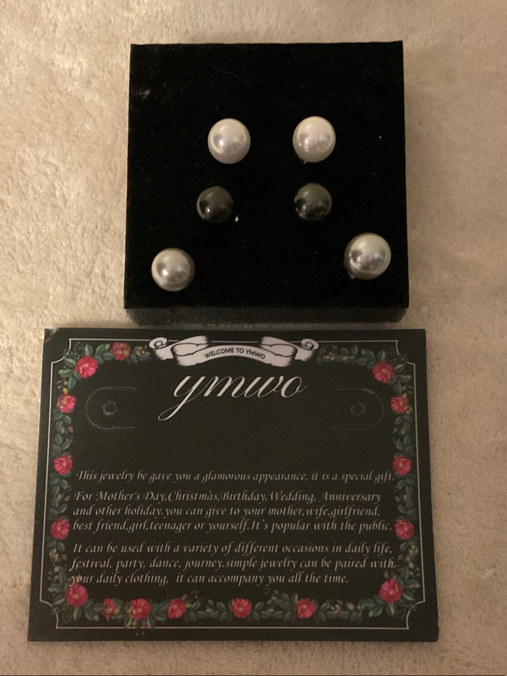 Ymwo Pearl and Black Stud Earring Set - White & Black